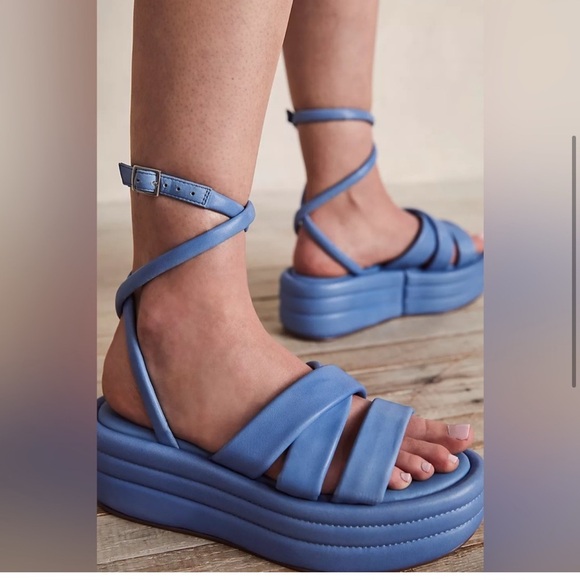 FREE PEOPLE Harper Platform Sandal Carnival Cobalt  Blue size 40/10 - Picture 1 of 11